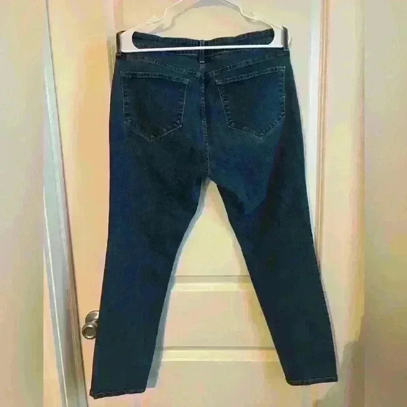 NYDJ Legging With Lift Tuck Sculpting Technology Dark Wash Jean Size 10 - Picture 2 of 5